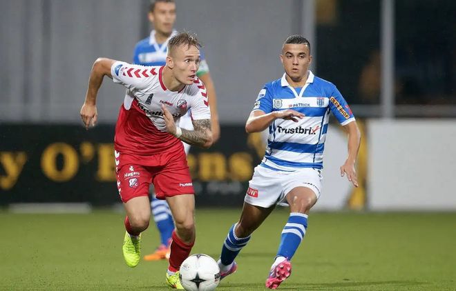 期待他以更 期待他以更