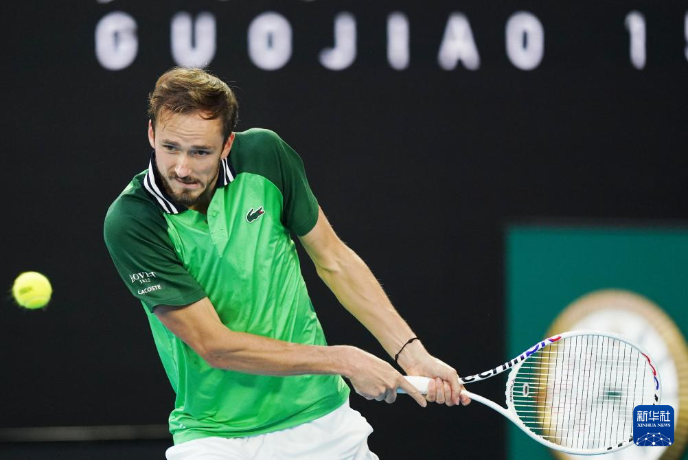 三球杀死走 三球杀死走