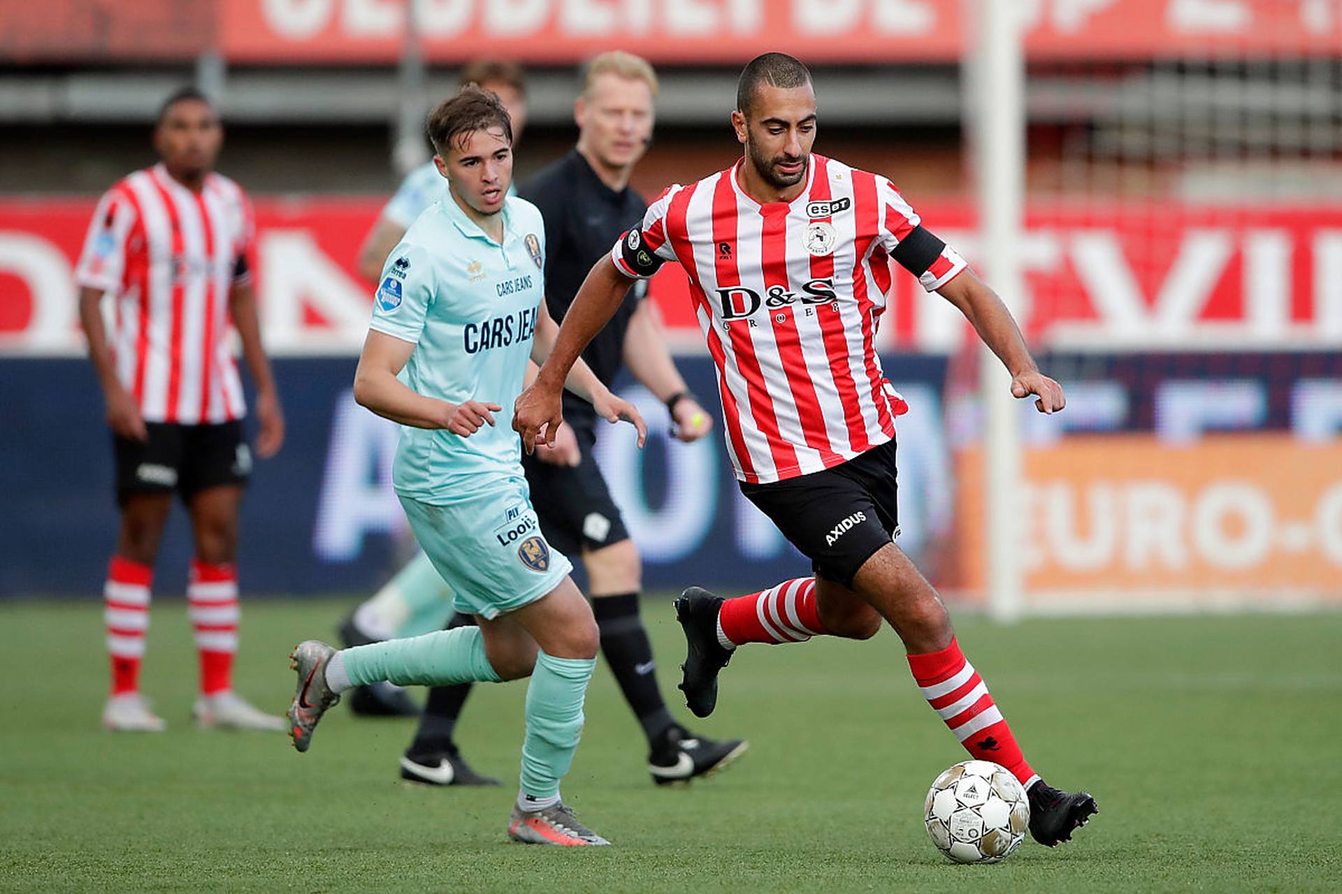 做出判定 做出判定